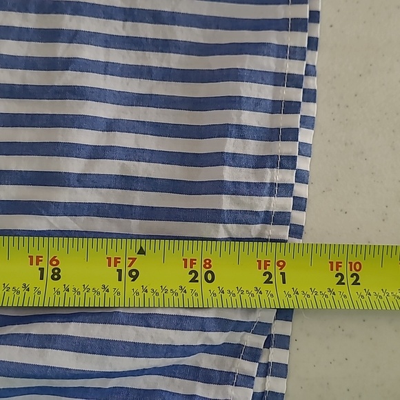 CAbi Blue and White Striped Button-up Crop Shirt size Medium - Picture 9 of 9